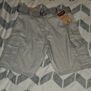 Jeanetix Men's Gray 8 Pocket Cargo Crisp Casual Shorts Knitted Belt Size 28